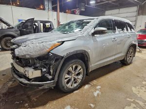 Toyota Highlander XLE 3.5L 6 2015