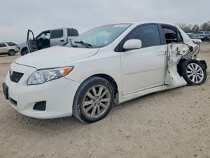 Toyota Corolla BASE 1.8L 4 2010