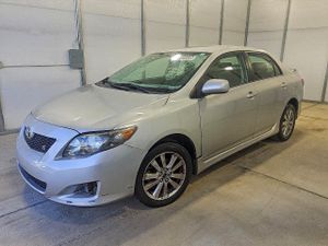 Toyota Corolla BASE 1.8L 4 2010