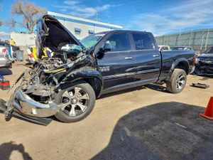 RAM 1500 SLT 5.7L 8 2015