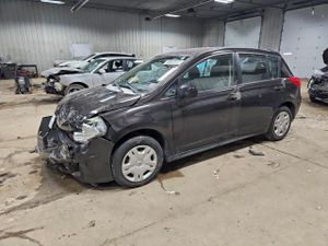 Nissan Versa S 1.8L 4 2011