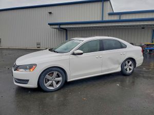 Volkswagen Passat SE 2.5L 5 2012