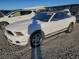 Ford Mustang 3.7L 6 2012