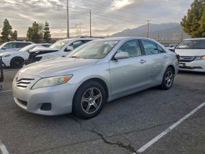 Toyota Camry BASE 2.5L 4 2010
