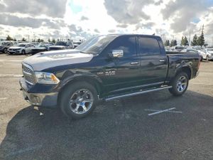 RAM 1500 LARAMIE 5.7L 8 2013