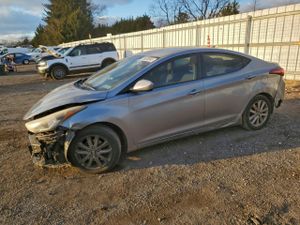 Hyundai Elantra SE 1.8L 4 2014