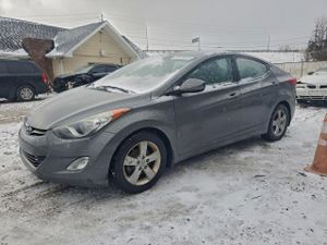 Hyundai Elantra GLS 1.8L 4 2013