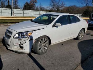 Chevrolet Malibu 2LT 2.5L 4 2013