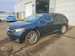 Toyota Venza LE 2.7L 4 2014