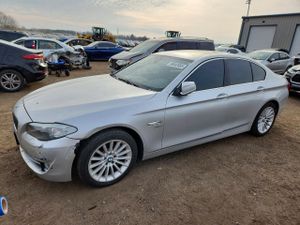 BMW 5 Series XI 3.0L 6 2011