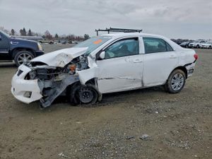 Toyota Corolla BASE 1.8L 4 2010