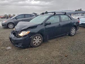 Toyota Corolla BASE 1.8L 4 2010