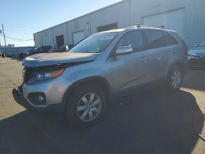 Kia Sorento LX 2.4L 4 2013