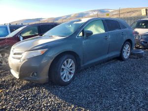 Toyota Venza LE 2.7L 4 2013