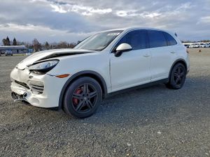 Porsche Cayenne S 4.8L 8 2011
