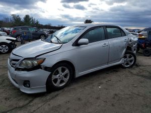 Toyota Corolla BASE 1.8L 4 2013
