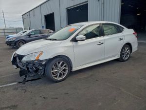 Nissan Sentra S 1.8L 4 2015