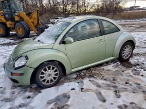Volkswagen Beetle 2.5L OPTION PACKAGE 1 2.5L 5 2006