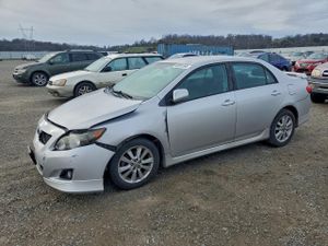 Toyota Corolla BASE 1.8L 4 2010