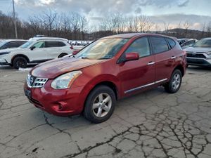 Nissan Rogue S 2.5L 4 2013