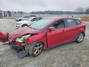 Ford Focus SE 2.0L 4 2014