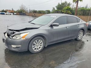 Nissan Altima 2.5L 4 2015