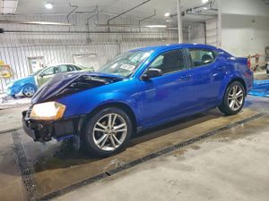 Dodge Avenger SE 2.4L 4 2013