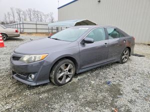 Toyota Camry SE 3.5L 6 2012