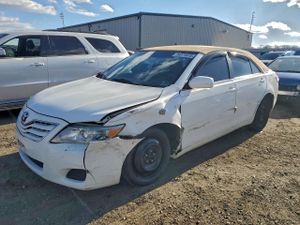 Toyota Camry BASE 2.5L 4 2010