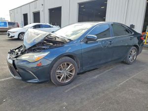 Toyota Camry LE 2.5L 4 2015