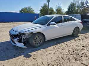 Hyundai Elantra SEL 2.0L 4 2024
