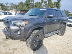 Toyota 4Runner SR5 4.0L 6 2015
