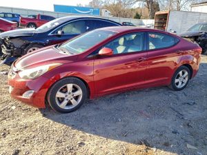 Hyundai Elantra GLS 1.8L 4 2013