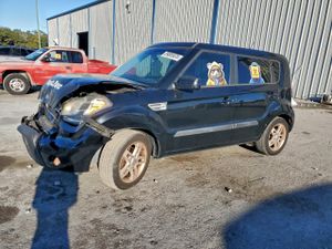 Kia Soul + 2.0L 4 2011
