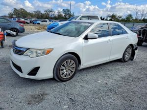 Toyota Camry L 2.5L 4 2014