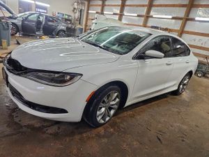 Chrysler 200 S 2.4L 4 2015