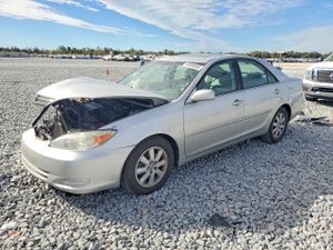 Toyota Camry LE 3.0L 6 2002