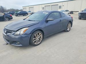 Nissan Altima SR 3.5L 6 2012