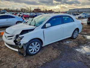 Toyota Corolla BASE 1.8L 4 2012