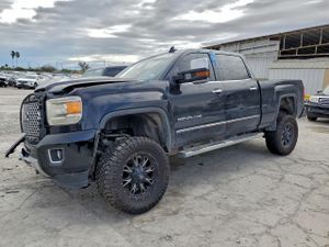 GMC Sierra K2500 DENALI 6.6L 8 2015