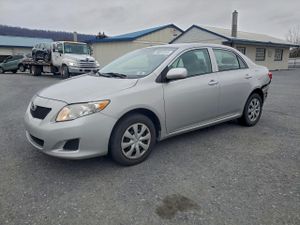 Toyota Corolla BASE 1.8L 4 2010