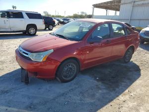 Ford Focus S 2.0L 4 2010