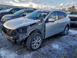 Nissan Rogue S 2.5L 4 2013