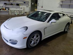 Porsche Panamera 2 3.6L 6 2011