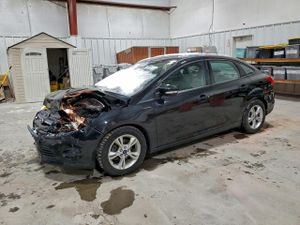 Ford Focus SE 2.0L 4 2014