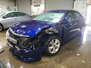 Hyundai Sonata SE 2.4L 4 2013