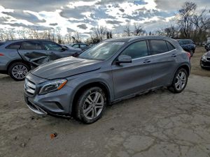 Mercedes-Benz GLA 250 2.0L 4 2015