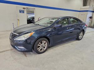 Hyundai Sonata GLS 2.4L 4 2013