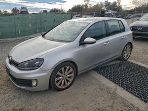 Volkswagen Golf 2.0L 4 2011