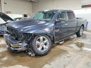 RAM 1500 SLT 3.0L 6 2015
